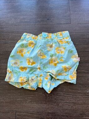 Oshkosh Baby Girl Floral Shorts Size 24 Months